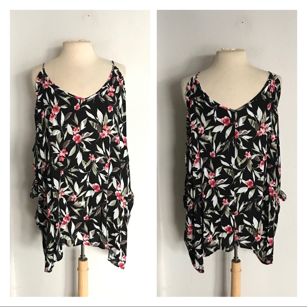 Bobeau floral cold shoulder top - Picture 1 of 4